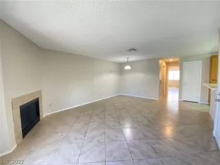 Photo #2: 2422338 Listing