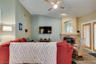 Photo #2: 2422365 Listing