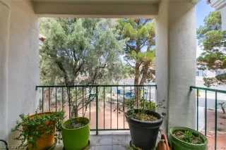 Photo #6: 2422365 Listing