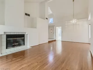 Photo #3: 2422366 Listing 