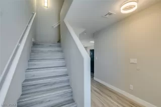 Photo #1: 2422396 Listing 