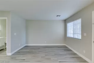 Photo #4: 2422396 Listing 