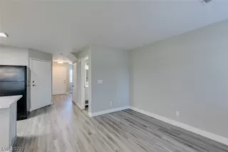 Photo #6: 2422396 Listing 