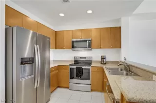 Photo #5: 2422421 Listing 