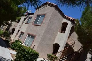 Photo #2: 2422425 Listing