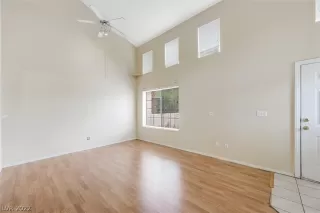 Photo #5: 2422435 Listing 