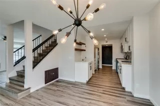 Photo #1: 2422446 Listing 