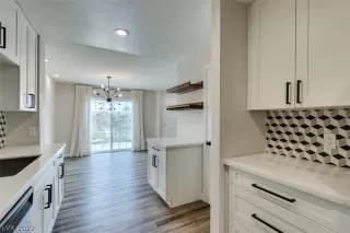 Photo #3: 2422446 Listing 