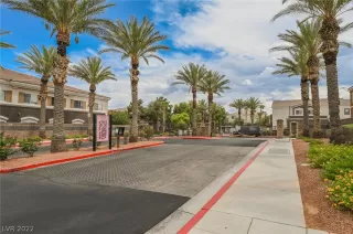 Photo #3: 2422488 Listing 