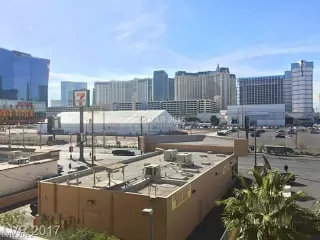 Photo #1: 2422509 Listing