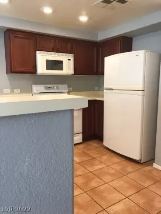 Photo #6: 2422614 Listing 