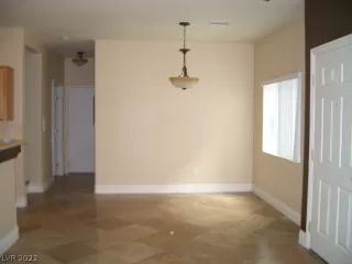 Photo #2: 2422627 Listing 