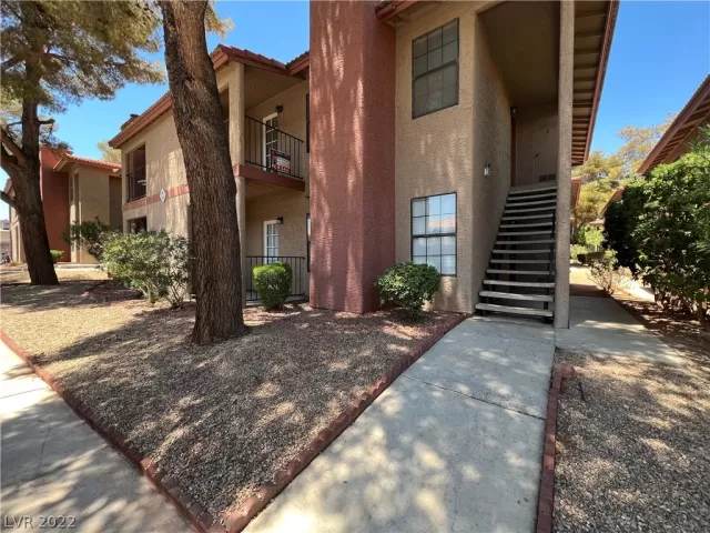 MLS: 2422636 Condo For Sale