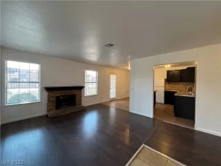 Photo #3: 2422636 Listing 