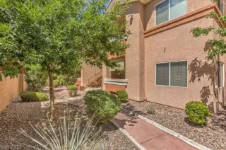 Photo #4: 2422639 Listing 