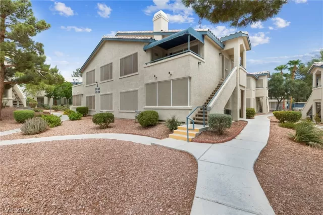 MLS: 2422665 Condo For Sale