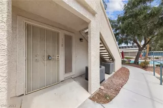 Photo #1: 2422665 Listing 