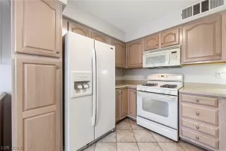 Photo #6: 2422665 Listing 