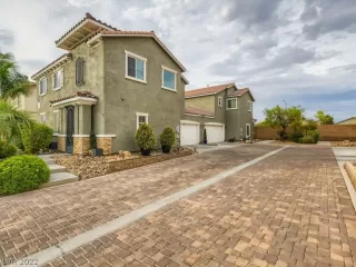 Photo #2: 2422702 Listing 