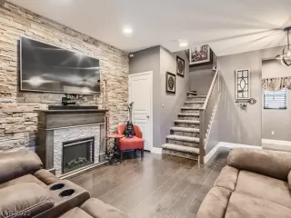 Photo #4: 2422702 Listing 