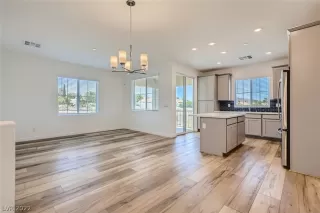 Photo #6: 2422718 Listing 