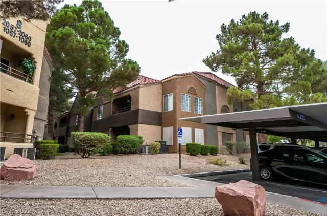 MLS: 2422725 Condo For Sale