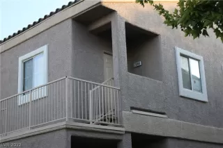 Photo #2: 2422735 Listing