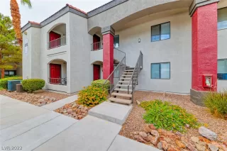 Photo #3: 2422763 Listing