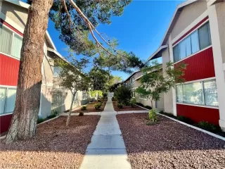 Photo #1: 2422771 Listing 