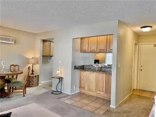 Photo #5: 2422771 Listing 