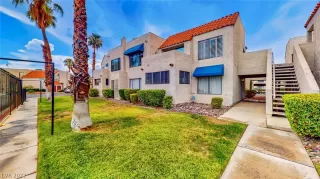 Photo #1: 2422778 Listing