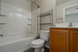 Photo #3: 2422804 Listing 