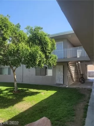 Photo #1: 2422806 Listing 