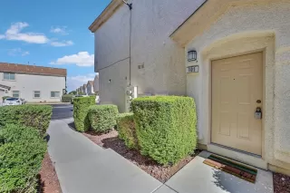 Photo #1: 2422833 Listing