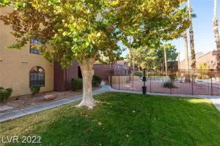 Photo #1: 2422851 Listing