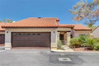 Photo #1: 2422854 Listing