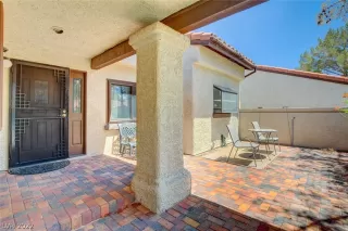 Photo #3: 2422854 Listing