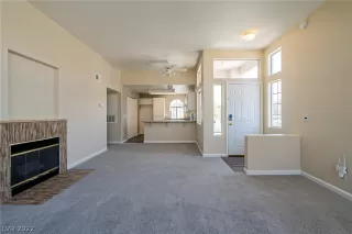 Photo #5: 2422868 Listing