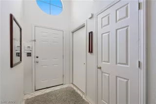 Photo #2: 2422885 Listing 