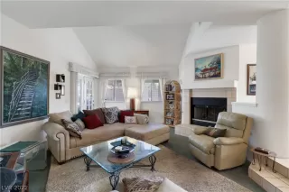 Photo #4: 2422885 Listing 