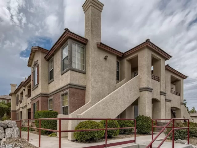 MLS: 2422912 Condo For Sale