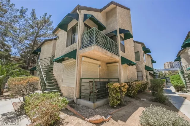 MLS: 2422931 Condo For Sale