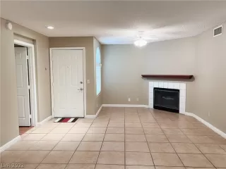 Photo #6: 2422950 Listing