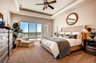 Photo #5: 2422986 Listing