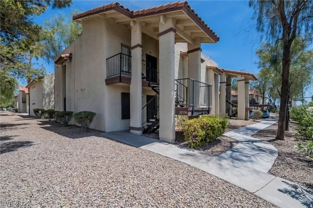 MLS: 2423002 Condo For Sale