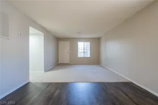 Photo #2: 2423002 Listing