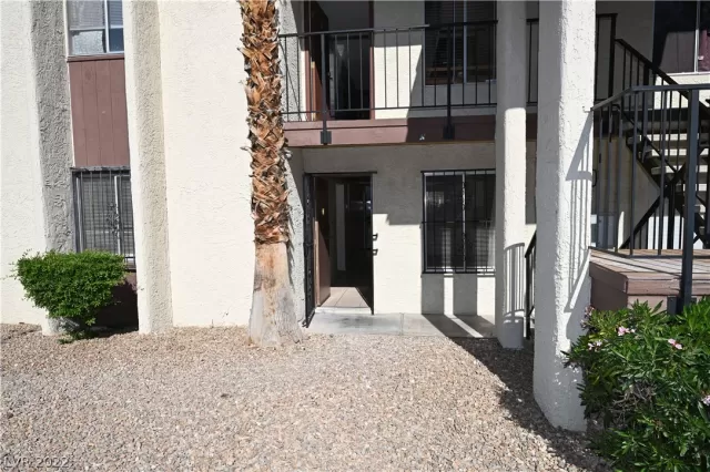 MLS: 2423028 Condo For Sale