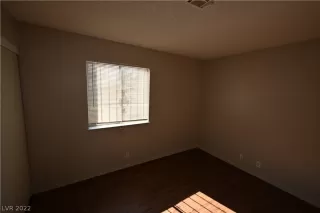 Photo #6: 2423028 Listing 