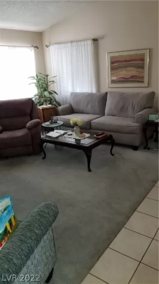 Photo #2: 2423052 Listing