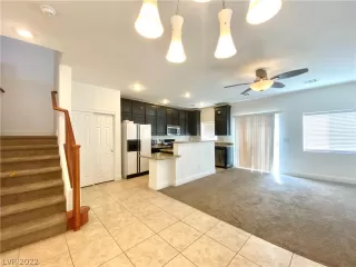 Photo #1: 2423058 Listing 